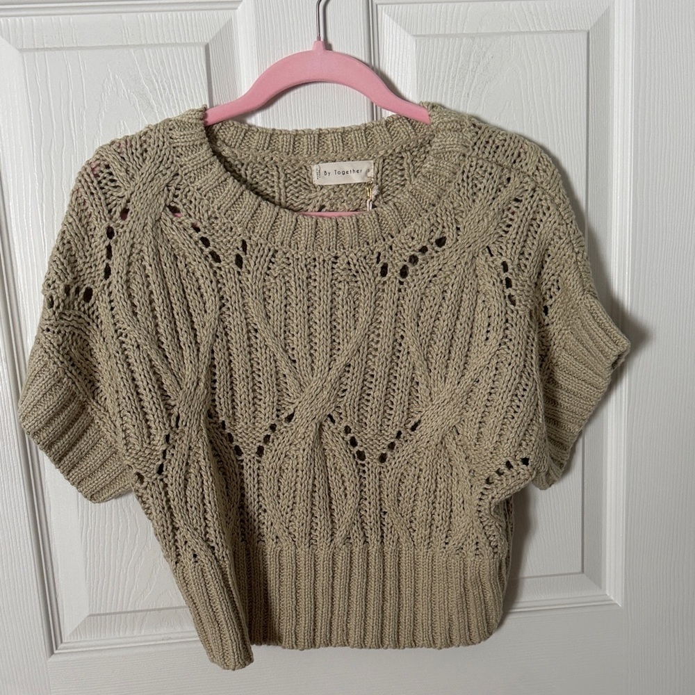 NWT By Together Beige Boxy Cable-Knit Short Sleeve Sweater small